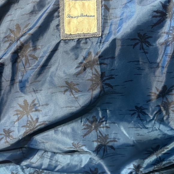 COPY - Tommy Bahama jacket - Picture 4 of 6